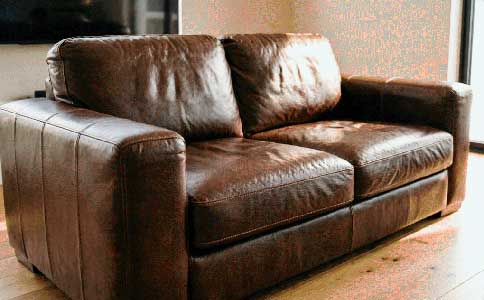 真皮沙发塌陷、掉皮别急着扔！江门老师傅揭秘“翻新”比“买新”省一半！